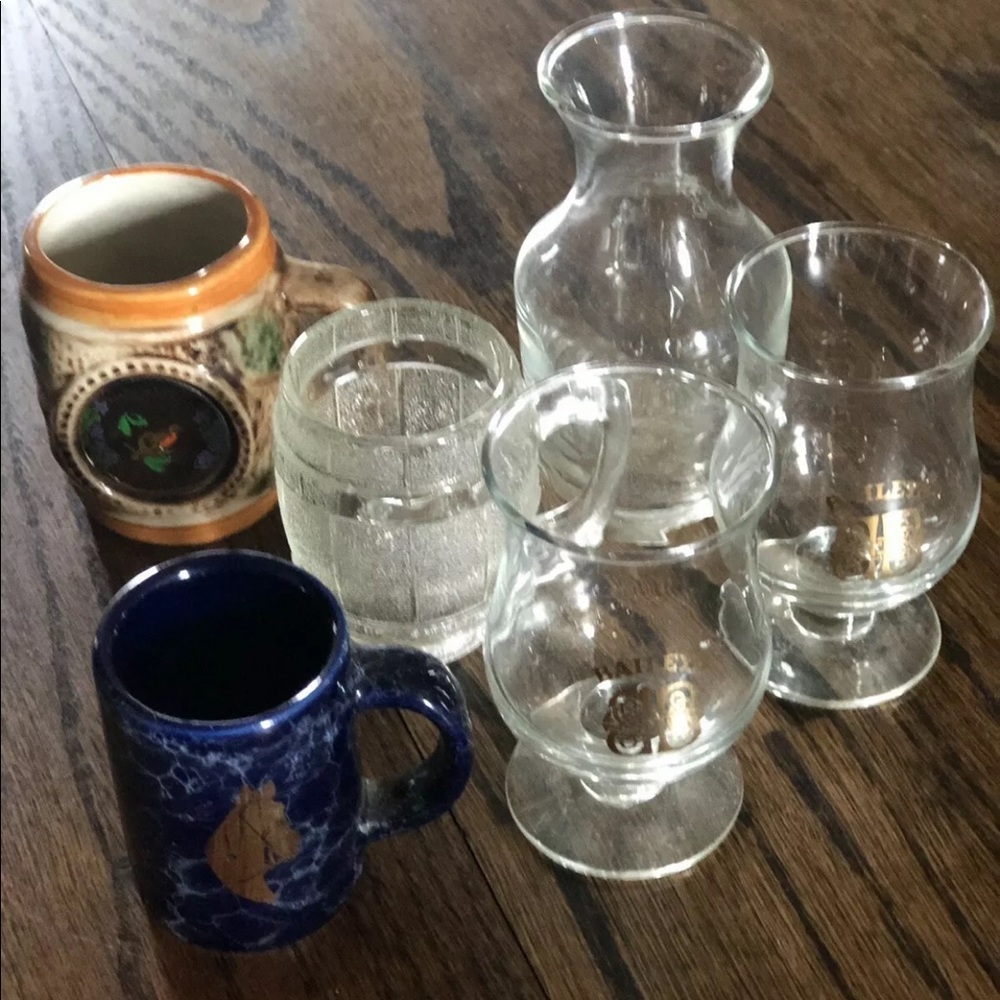 Lot of 6 shot glasses